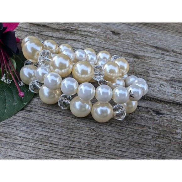 Vintage Faux Pearl Bracelet Stack, 3 Pearly Stretch Bracelets - Picture 5 of 10